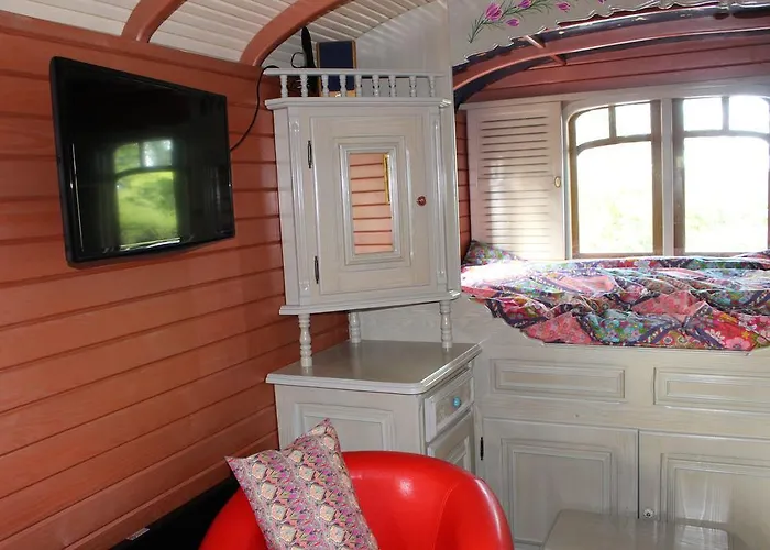 ベッド・アンド・ブレックファスト Roulotte Zelena Hora 3*